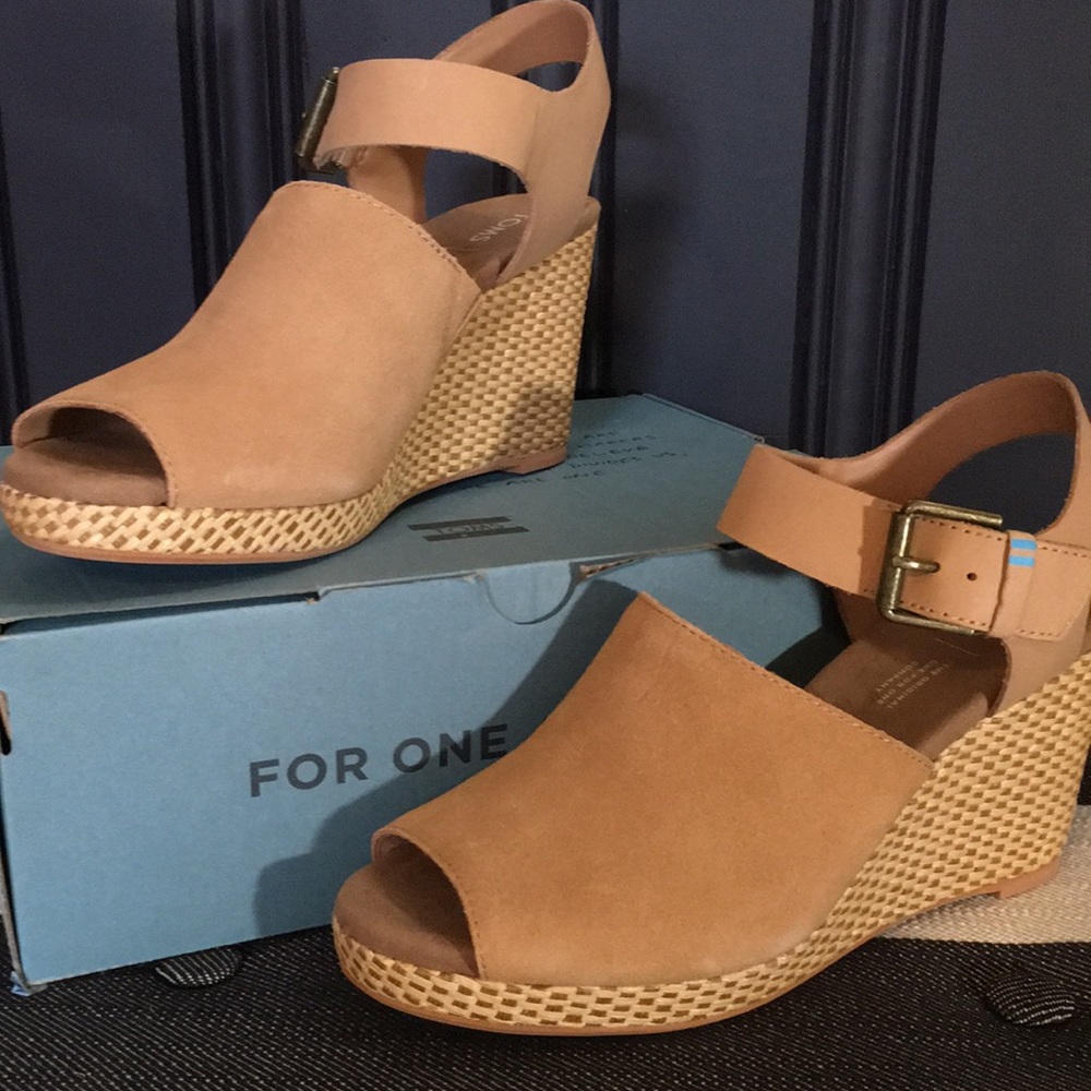 Toms Honey Suede/Leather “Tropez” Wedges